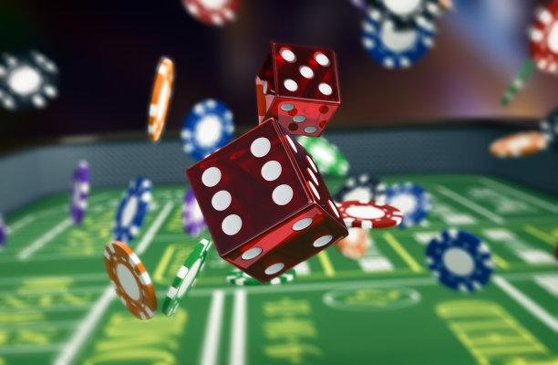 Perbandingan antarmuka aplikasi supertogel dan versi browser di perangkat mobile